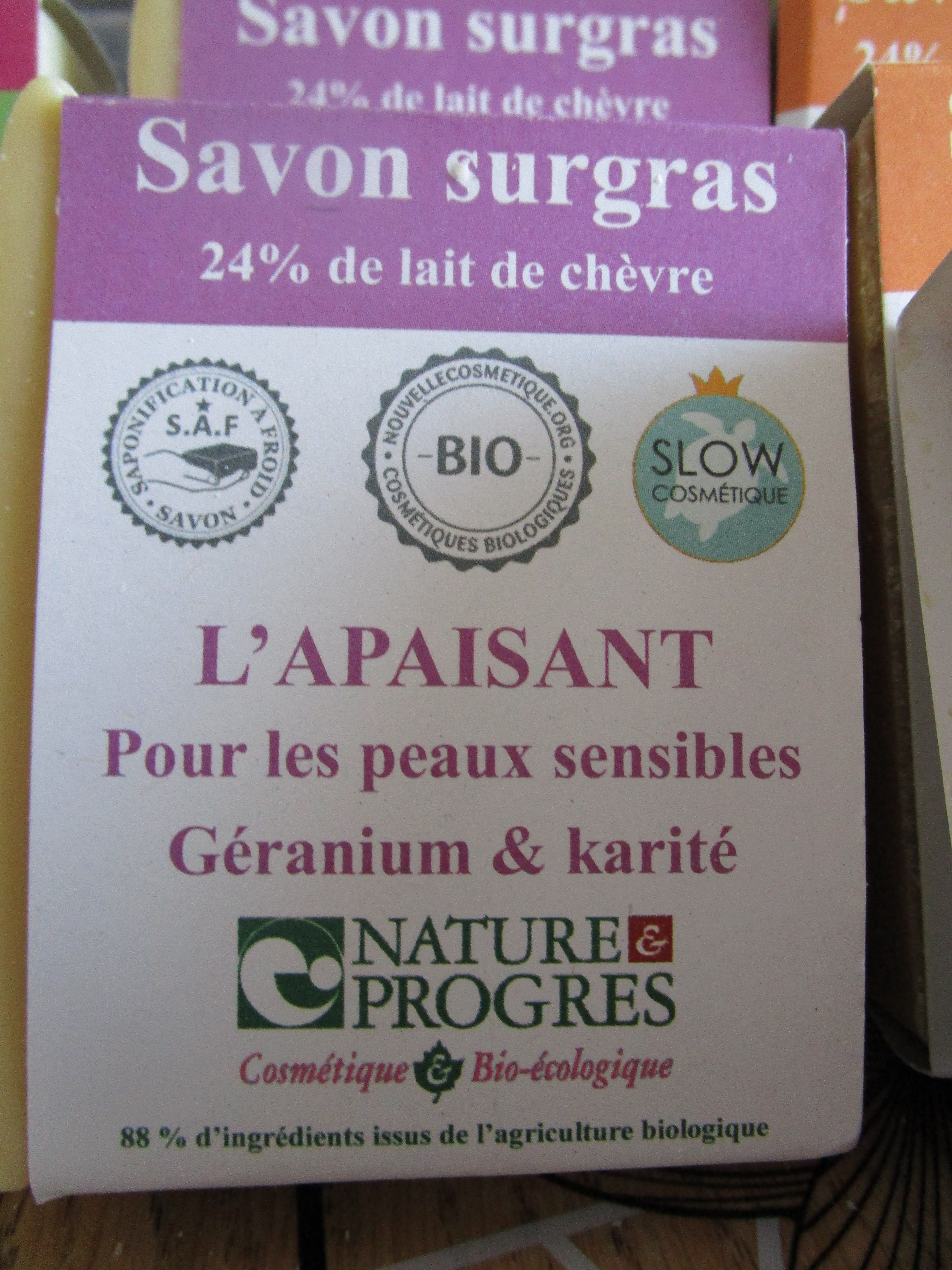 Savon Antheya fabriqué en France pour peaux sensibles. Savon bio et slow cosmétique.